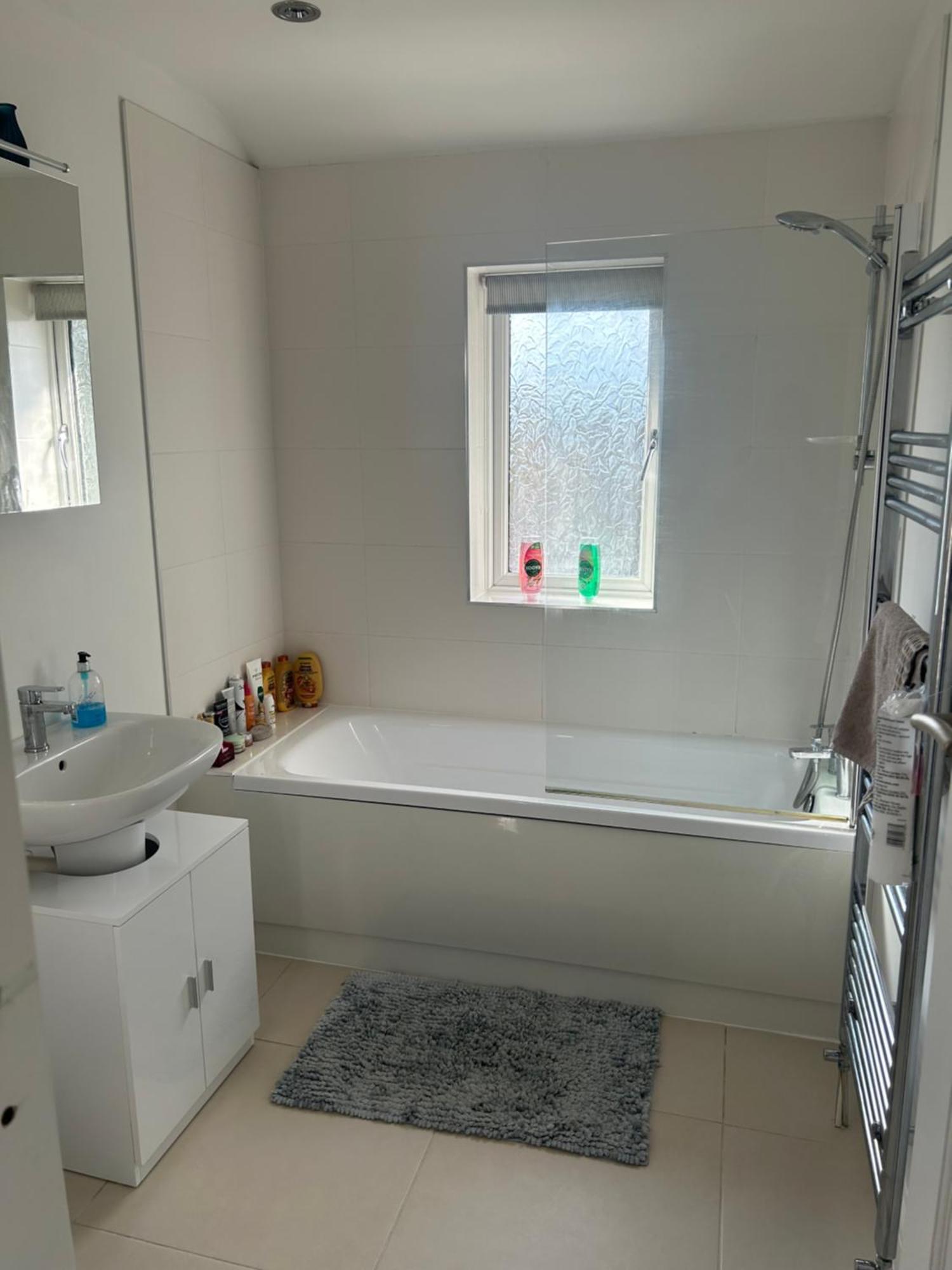 Lovely, Large Double Bedroom With Park View In Home Hazel Grove ภายนอก รูปภาพ